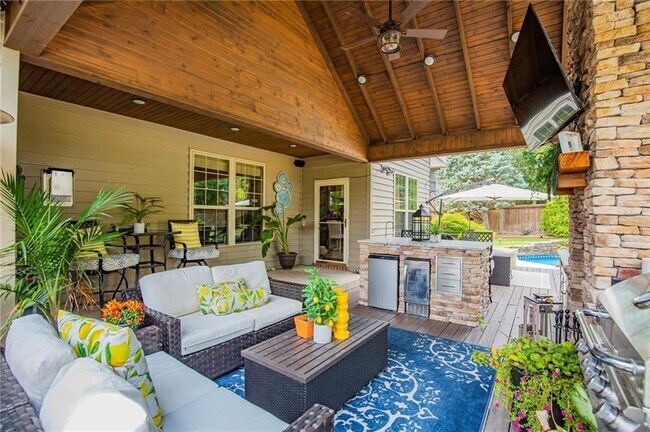 Building Photo - 1706 NW Autumn Ave