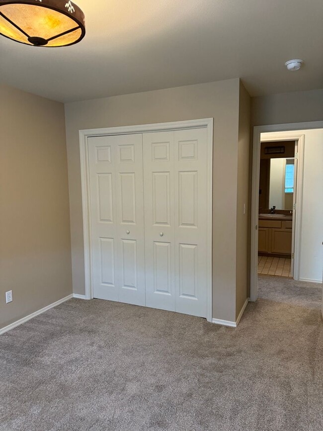 Building Photo - Single Family Home for Rent in Bozeman! Ov...