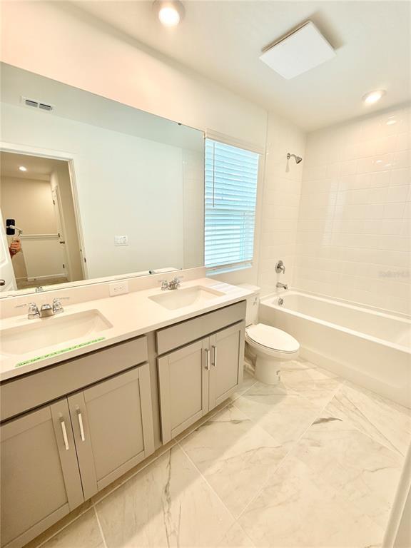 Building Photo - 1315 Tarflower Dr