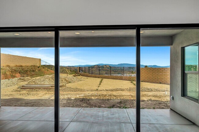 Building Photo - 30000 N Camino los Robles