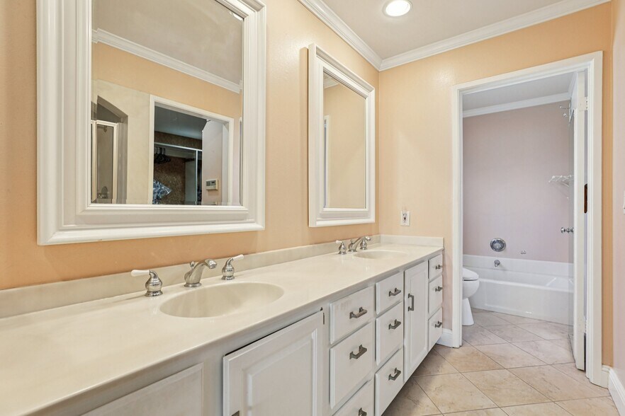 Building Photo - 4182 Silliman Dr