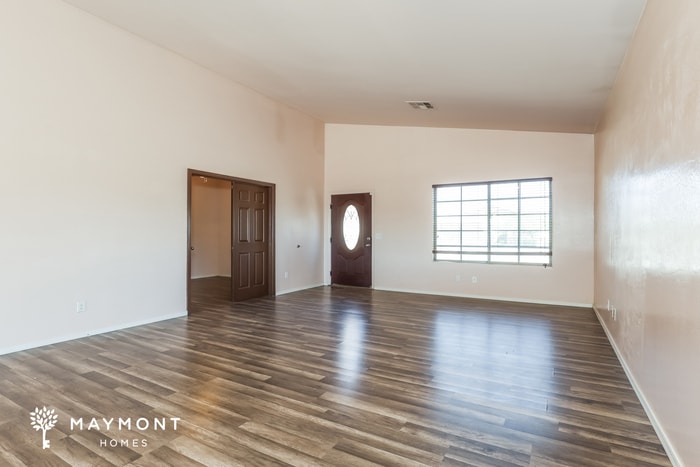 Building Photo - 767 W Barrus Dr