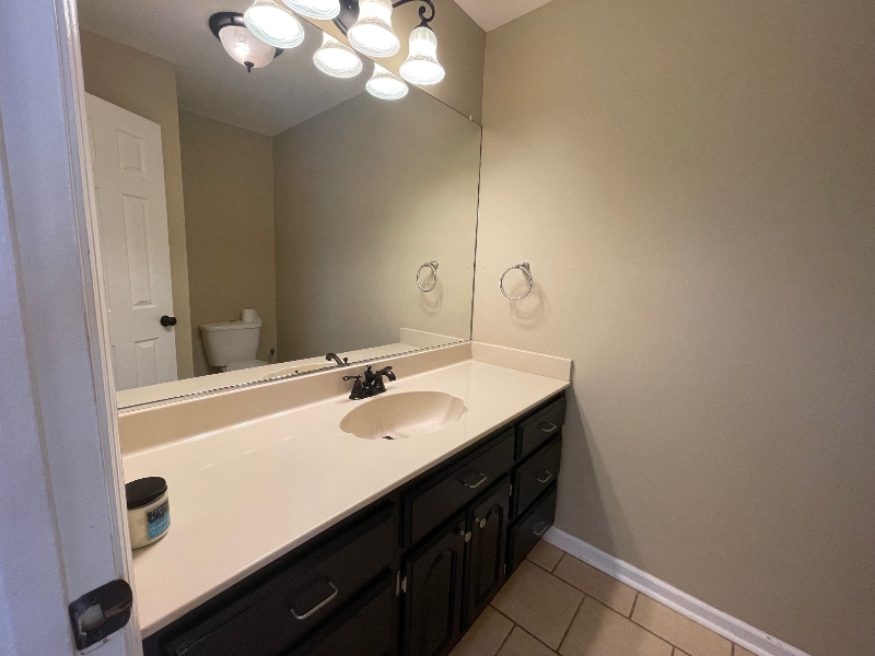 Building Photo - 103 Rocky Dr