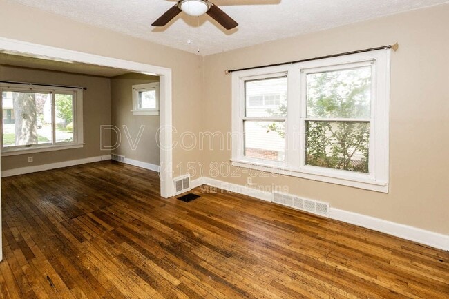 Building Photo - 3849 W 135th St