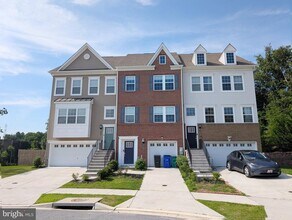 Building Photo - 8162 Trotters Chase