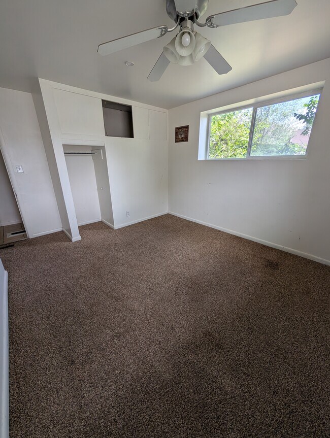Building Photo - 504 W 100 N