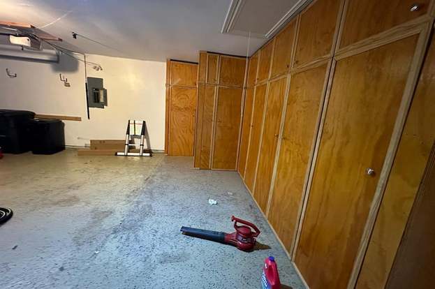 Building Photo - 17014 Sandestine Dr