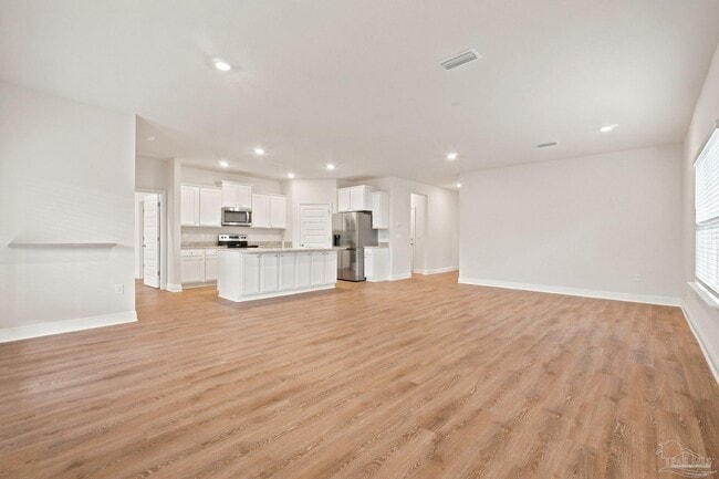 Building Photo - 7745 Burnside Lp