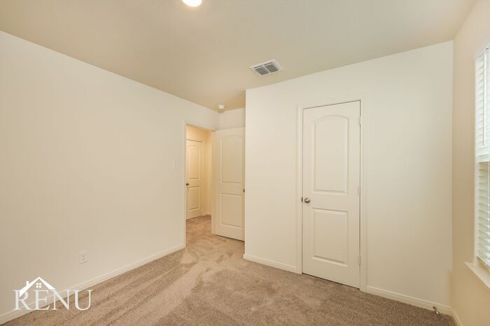 Building Photo - 10922 Chatham Ct