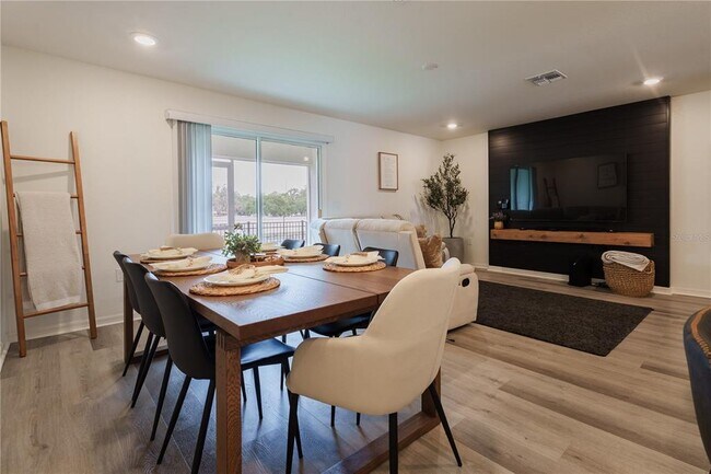 Building Photo - 2884 Idyll Lks Cir