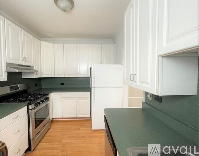 Building Photo - 1 bedroom in Chicago IL 60640