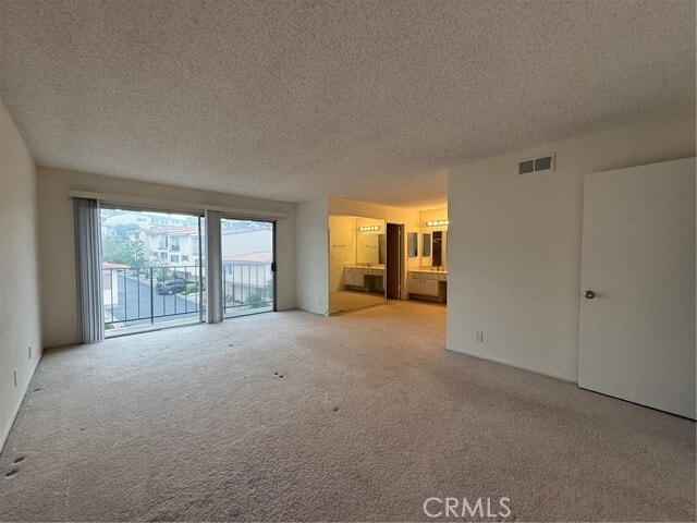 Building Photo - 28207 Ridgethorne Ct