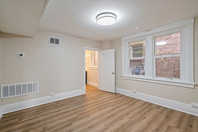 Building Photo - 1680 Potomac Ave