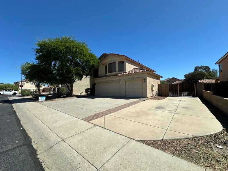 Primary Photo - 9421 N 93rd Ave