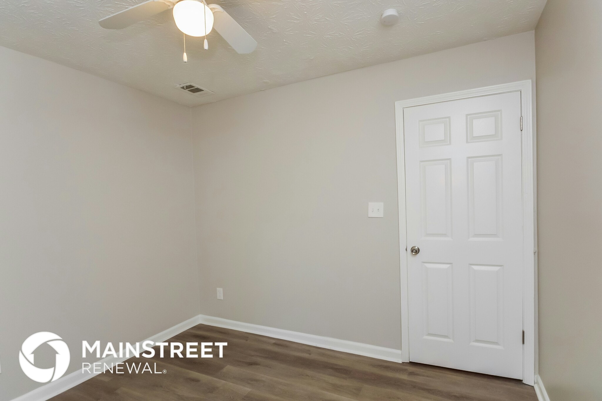 Building Photo - 5967 Dart Dr