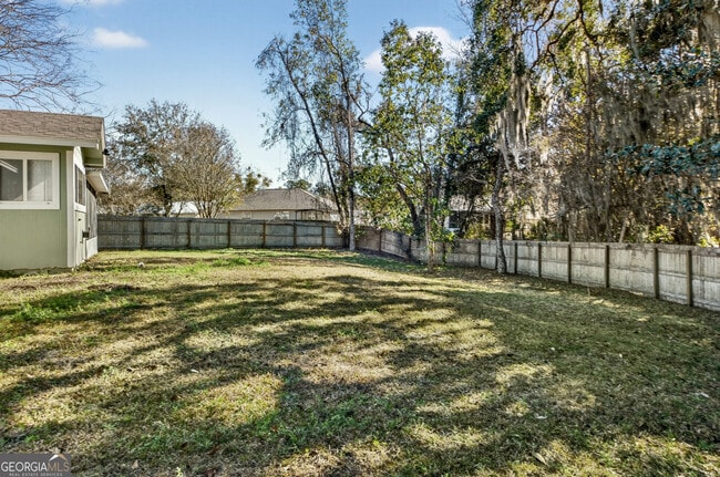 Building Photo - 107 Navajo Ct