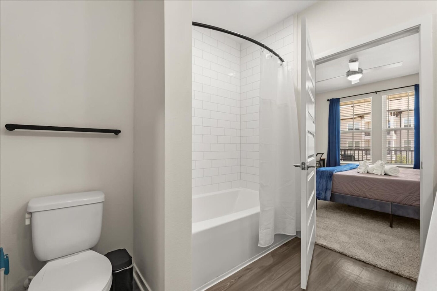 Building Photo - 1231 E Plant St