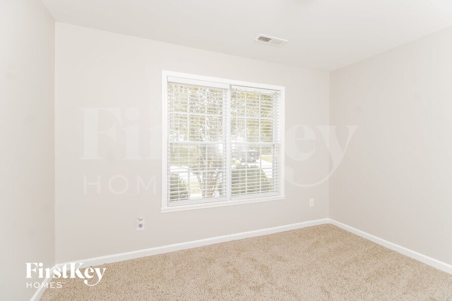 Building Photo - 5114 Fiddlers Run Dr