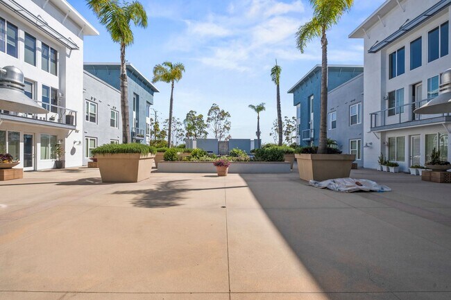 Building Photo - 2 Bedroom + 2 Bathroom Condo | Port 121 in Seabridge | Oxnard | Unfurnished