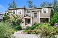 Building Photo - Beautiful Issaquah Highlands Home on Corner Lot with Greenbelt Views, Covered Porch and AC- AVAIL...