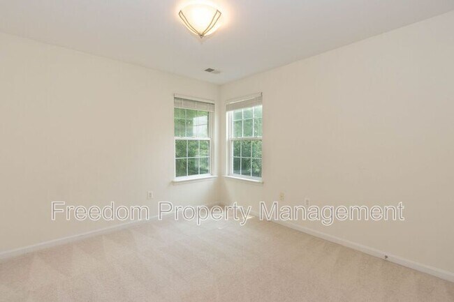 Building Photo - 4100 Presidential Hill Loop