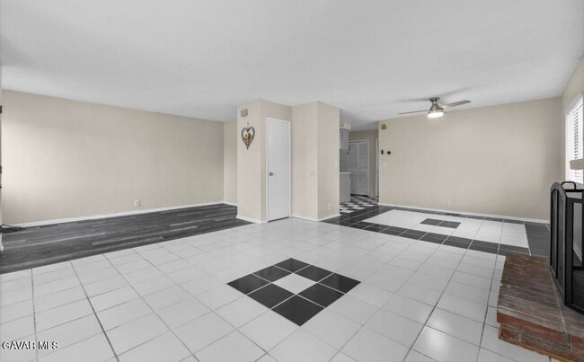 Building Photo - 1858 Park Cir Dr