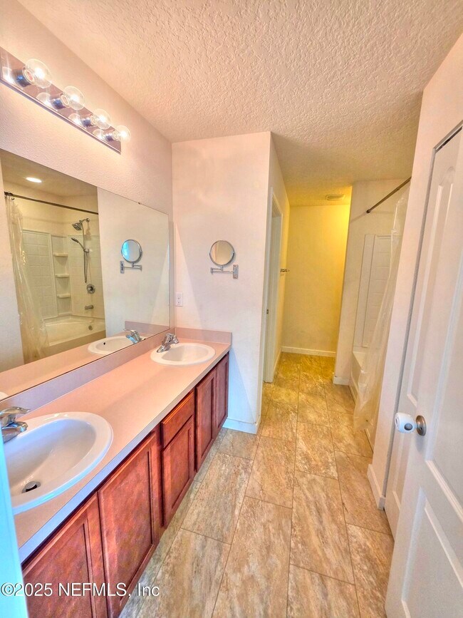 Building Photo - 8595 Dylan Michael Dr
