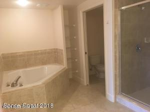 Building Photo - 817 Mystic Dr