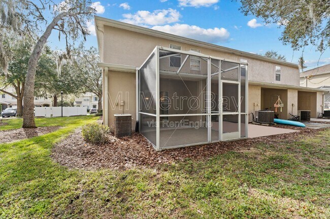 Building Photo - 5873 Fishhawk Ridge Dr