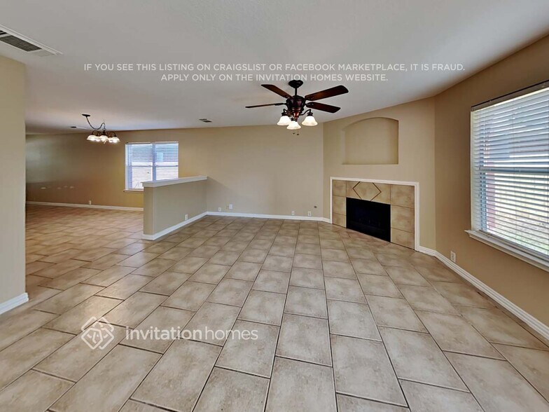 Building Photo - 11911 Sonora Springs Dr