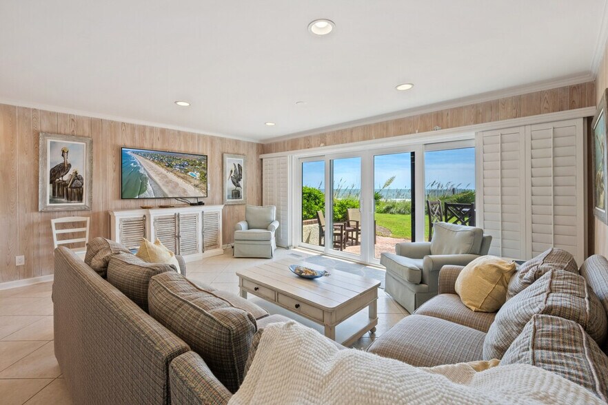 Building Photo - 275 Debordieu Blvd