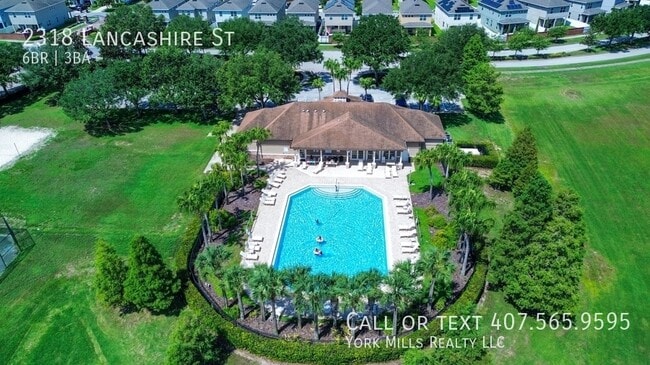 Building Photo - 2318 Lancashire St