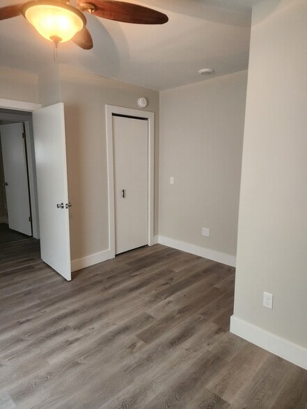 Building Photo - 109 S Warren Ave