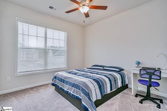 Building Photo - 431 White Peach Way