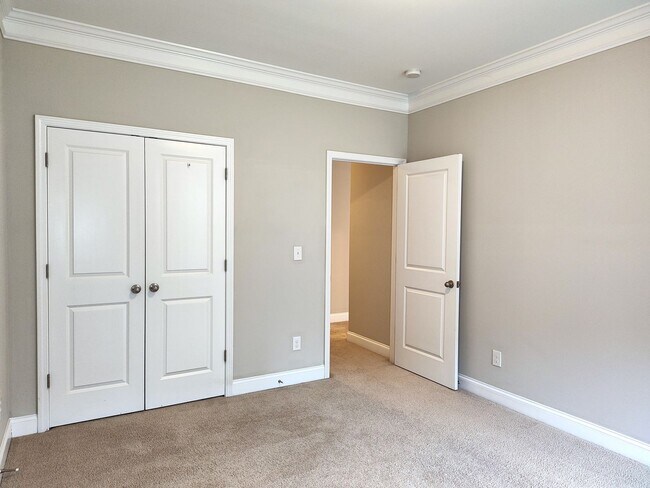 Building Photo - Beautiful 2 story home located in Berewick Community in Charlotte!