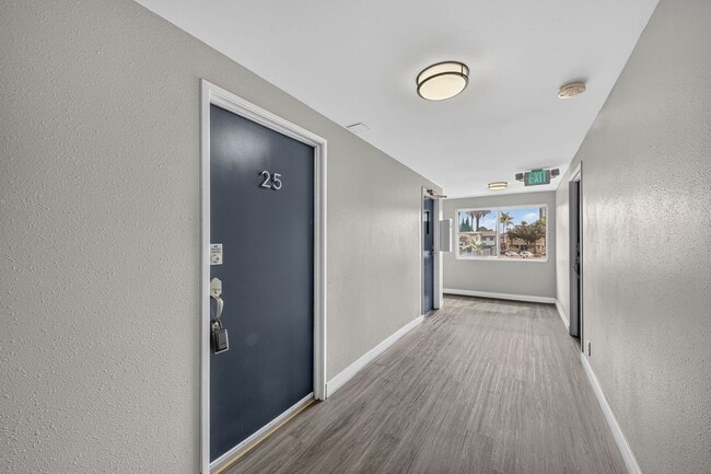 Interior Photo - 730 Magnolia Avenue