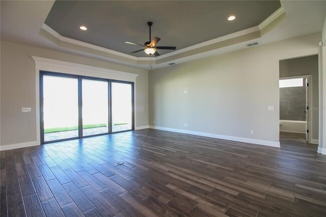 Building Photo - 6962 Treymont Dr