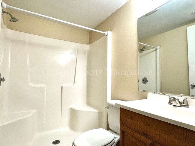 Building Photo - 2BR/2BA Condo - Great Location in Midtown ...