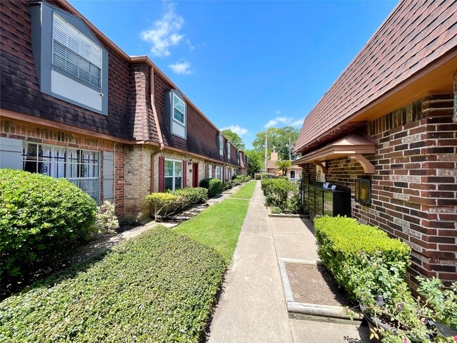 Building Photo - 9303 Hammerly Blvd