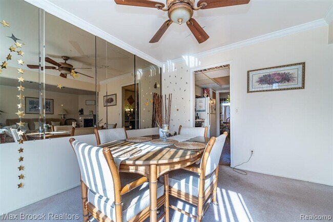 Building Photo - 862 Yorktown Ct