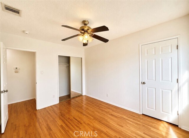 Building Photo - 1372 W 36th St