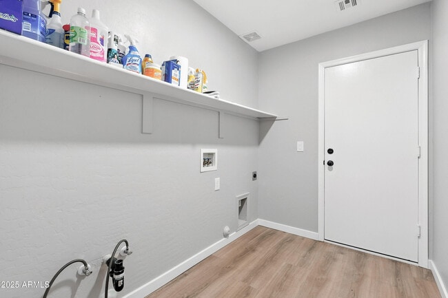 Building Photo - 3735 E Rousay Dr