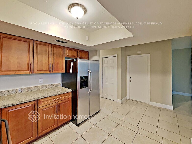 Building Photo - 5261 SW 8th Ct