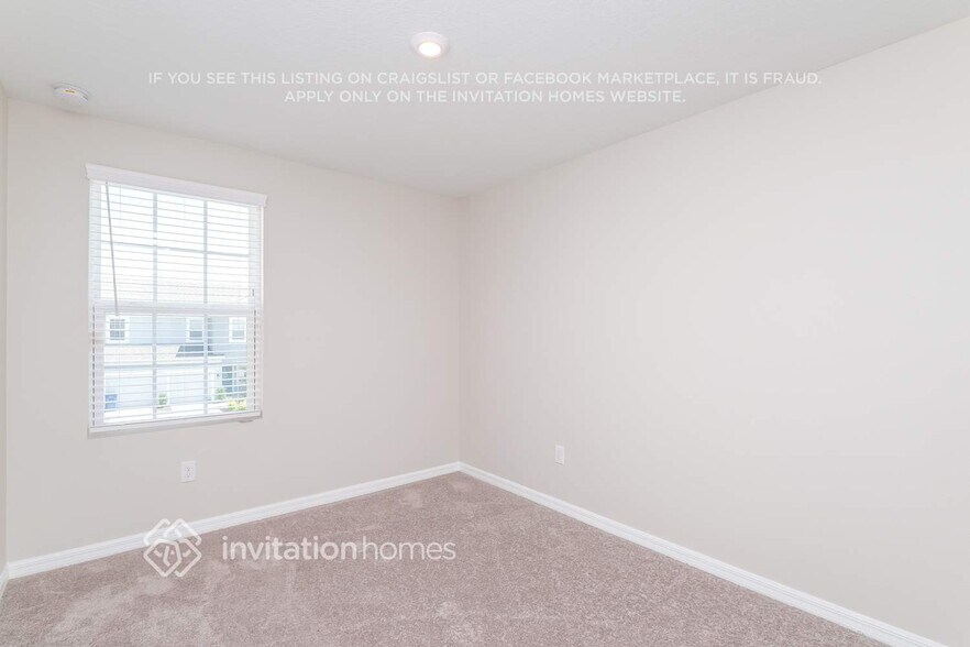 Building Photo - 6316 Willowside St