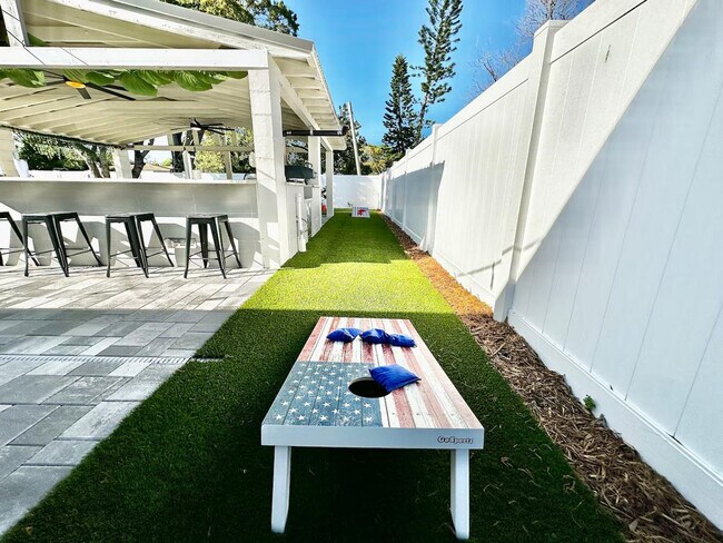 Building Photo - 1107 W Braddock St