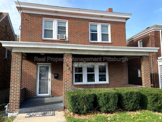 Building Photo - 1808 Pioneer Ave