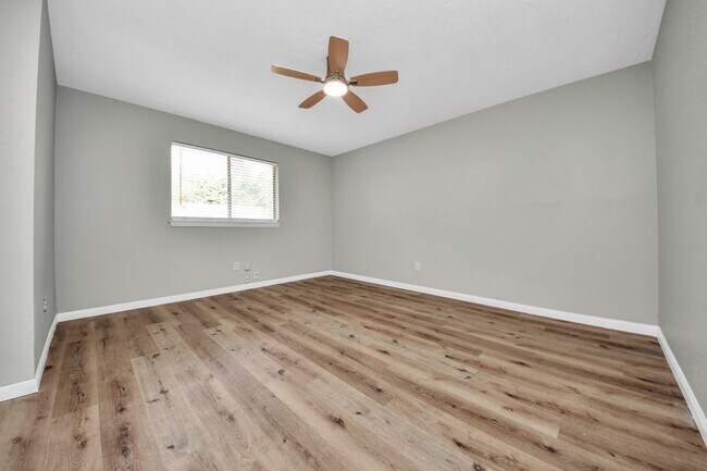 Building Photo - 22303 Acorn Chase Dr