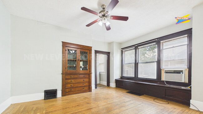 Building Photo - 334 N Holyoke Pl