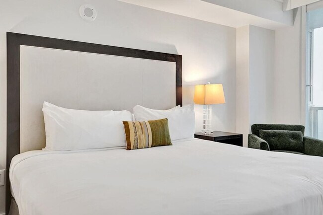 Building Photo - 2889 McFarlane Rd