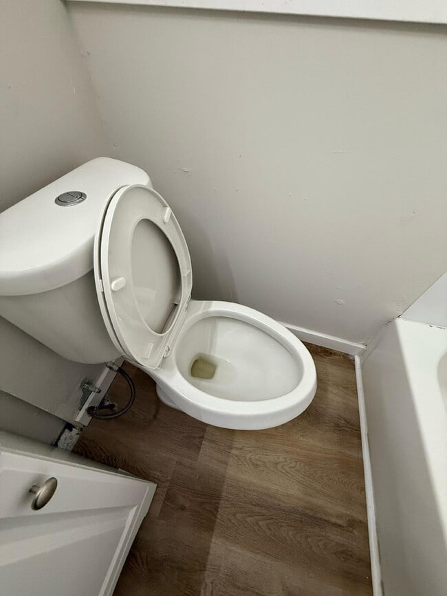 Building Photo - Bright & Cozy 3-Bed Duplex for Rent in Detroit